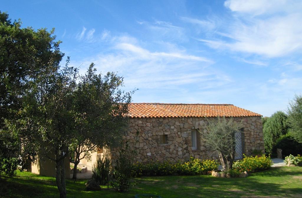 Le Tre Pietre Baja Sardinia Exterior foto